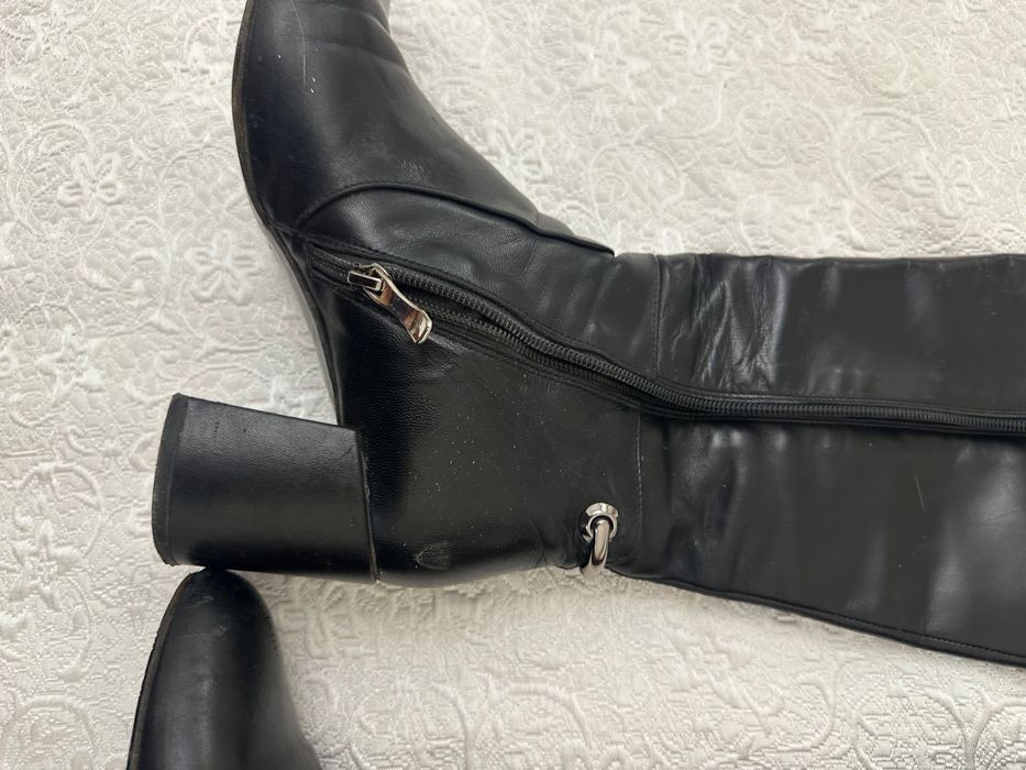 Продаю сапоги женские