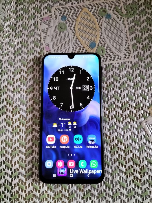 Samsung galaxy A 40   4/64гб