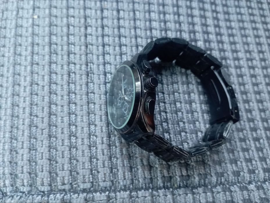 Кул соат сотилади TISSOT