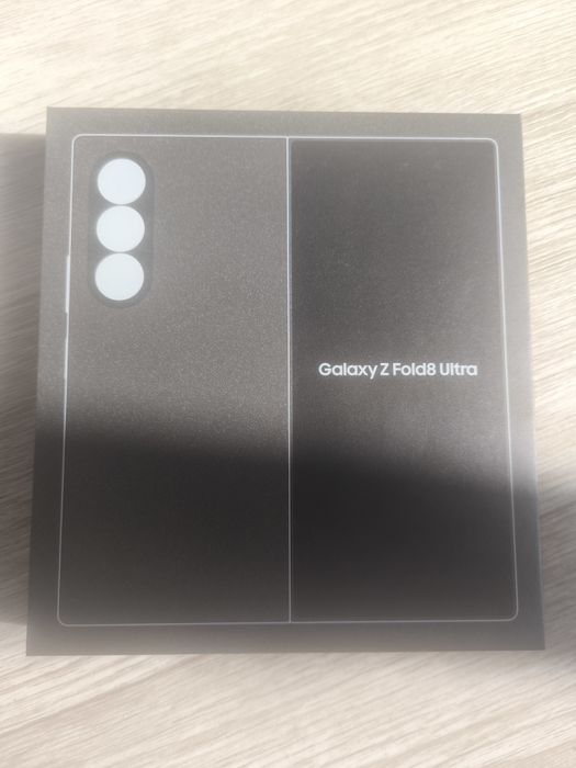 Samsung Z Fold 8 Ultra 1tb