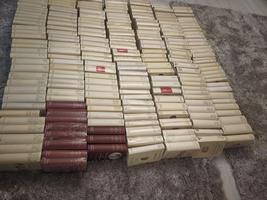 Colecția Opere Fundamentale, Academia Romana, Completa, 327 vol, LUX