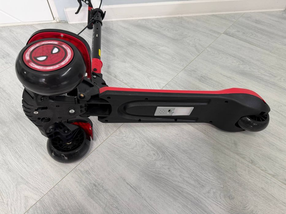 Детский складной самакат  стиле «Человек-паук».