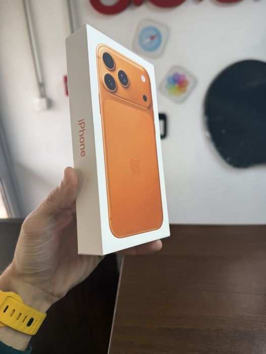 Vand Iphone 17 Pro Max 256Gb Cosmic Orange Nou(Sigilat)