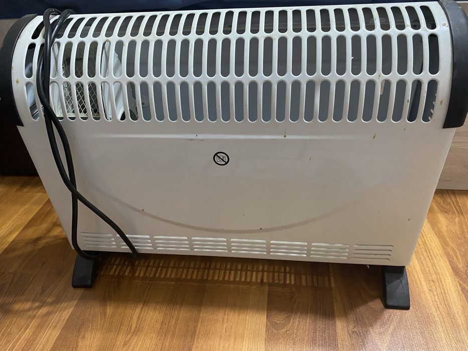 Vand convector electric calorifer radiator