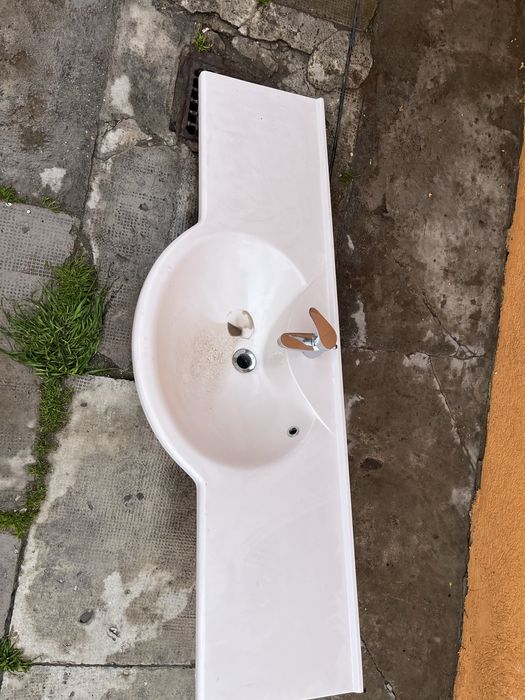 Chiuvetă baie cu blat + baterie inclusă