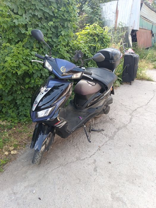 Срочно продам скутер