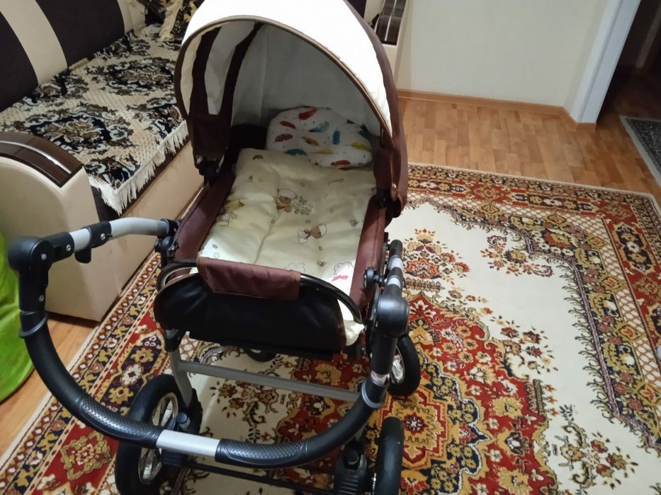 Детская коляска .