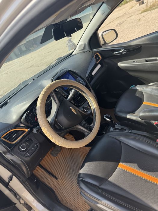 Продам chevrolet spark 2020