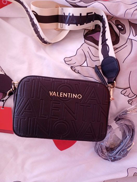 Чанта Valentino през рамо