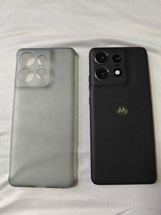 Motorola Edge 50 Pro 12/512 С Гаранция 20 месеца