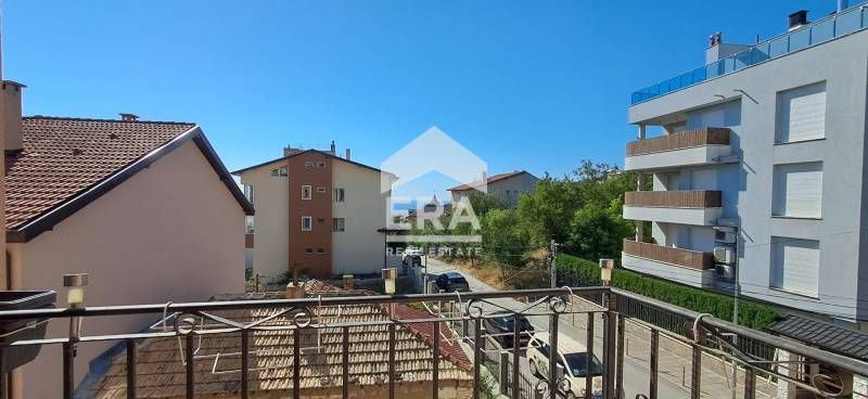 Двустаен обзаведен апартамент под наем, в тухлена сграда, кв. Виница,