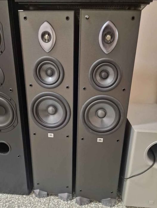 Комплект колони с усилвaтел