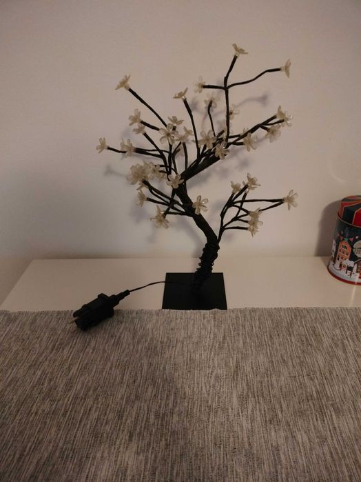 Decoratiune Luminoasa Arbore cu Baterii 48 LED -uri Alb Cald