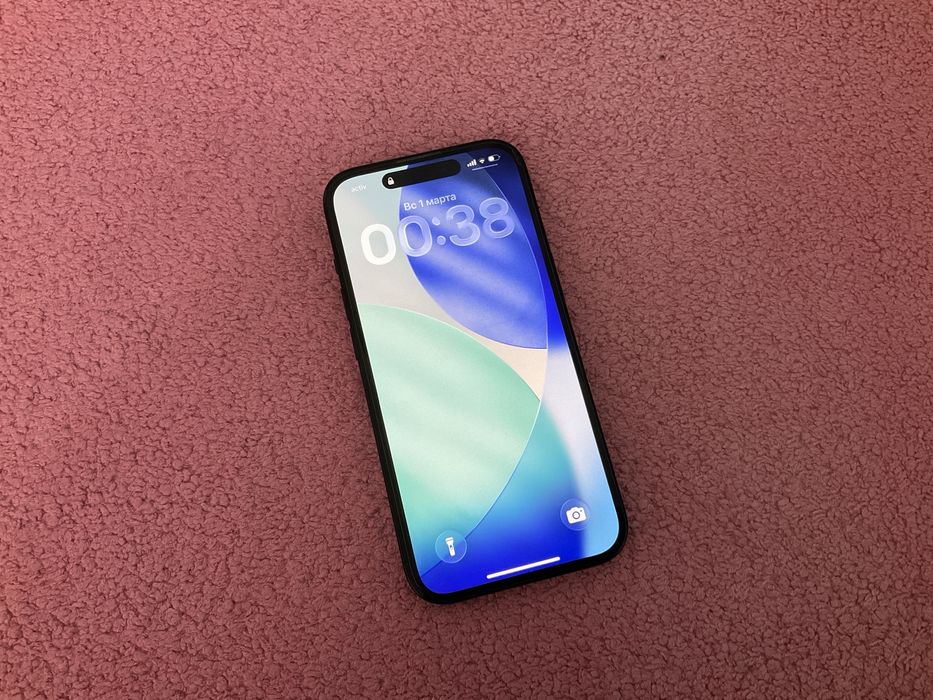 Продам iPhone 15