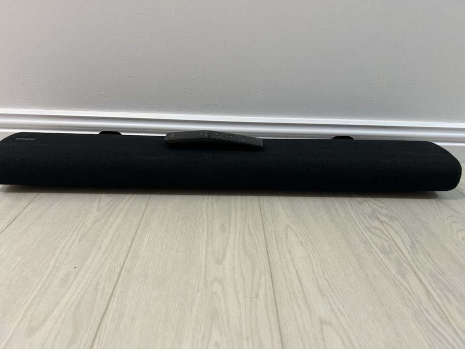 Vând Soundbar HW-S60T, 4.0, 180W, Wi-Fi, Acoustic Beam-