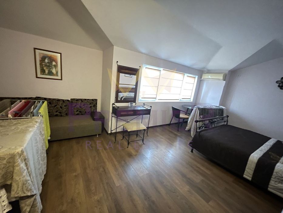 Продава се Тристаен апартамент в Несебър - 97 кв.м за 1227 €/кв.м - Снимка #2