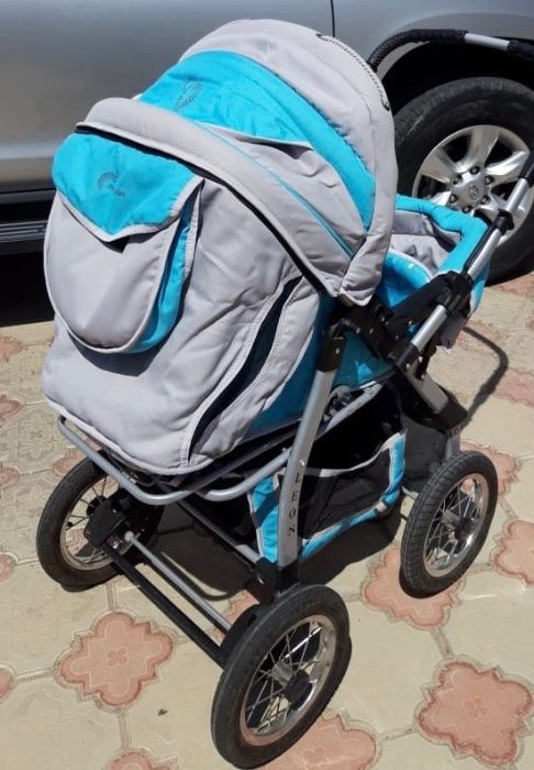 Детская коляска