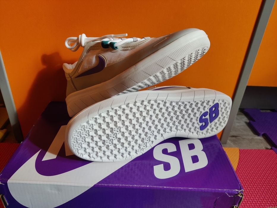 Сникърси/кецове Nike SB Nyjah Free 2