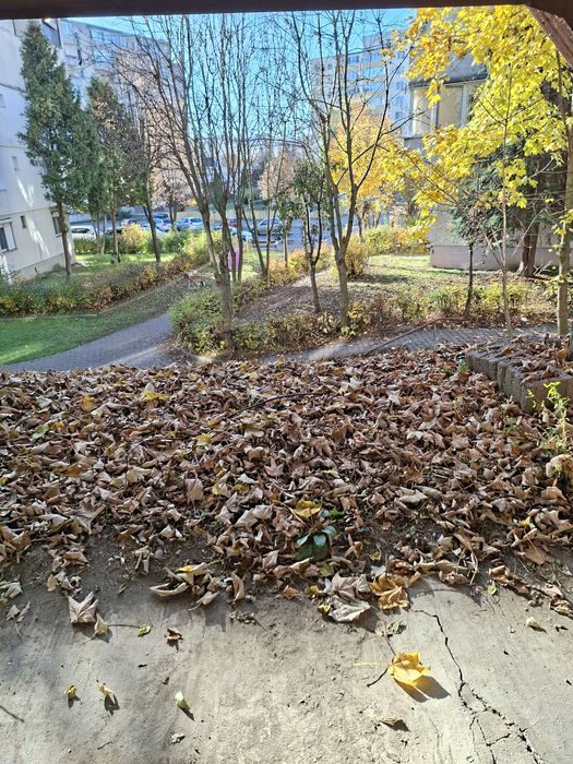 Vând garaj sub bloc zona Diamant