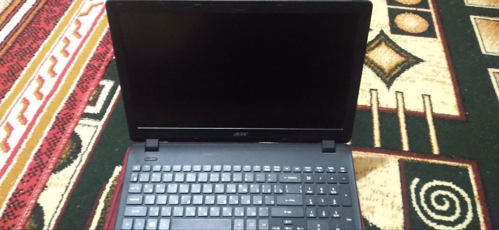 Acer noutbuk(  noutbuk 1 qoʻl ishlagan holati ideal)