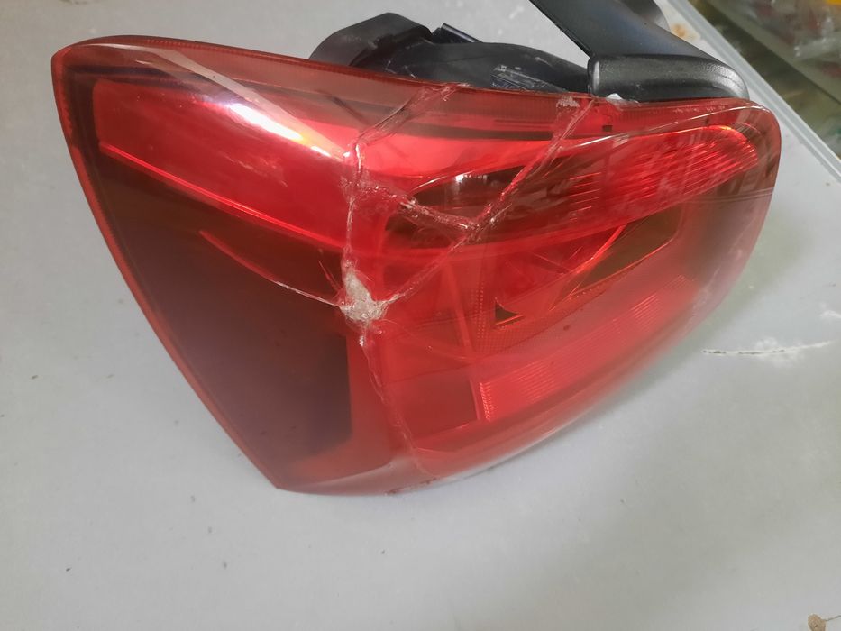 Ляв стоп за VW Polo 5 (6R) 2016 Спукана