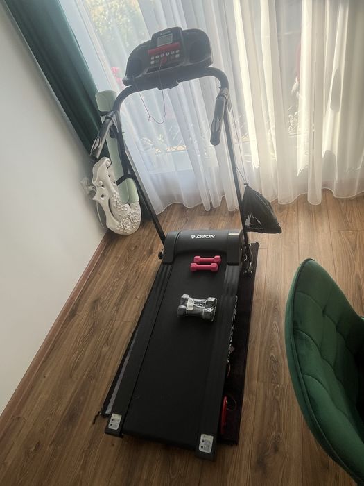 Vand banda alergat noua