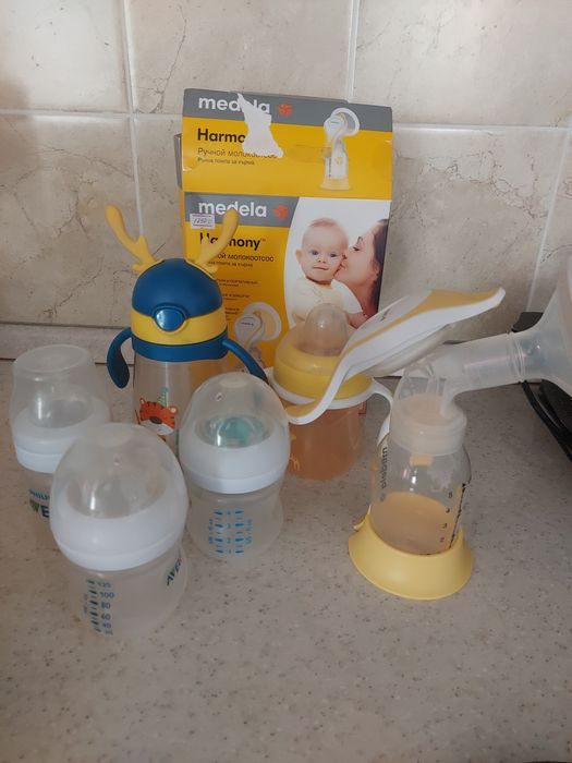 Бутылочки анти коликовые,молокоотсос