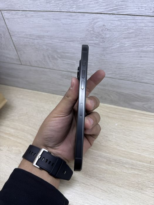 Продаю iphone 15 pro max 256gb