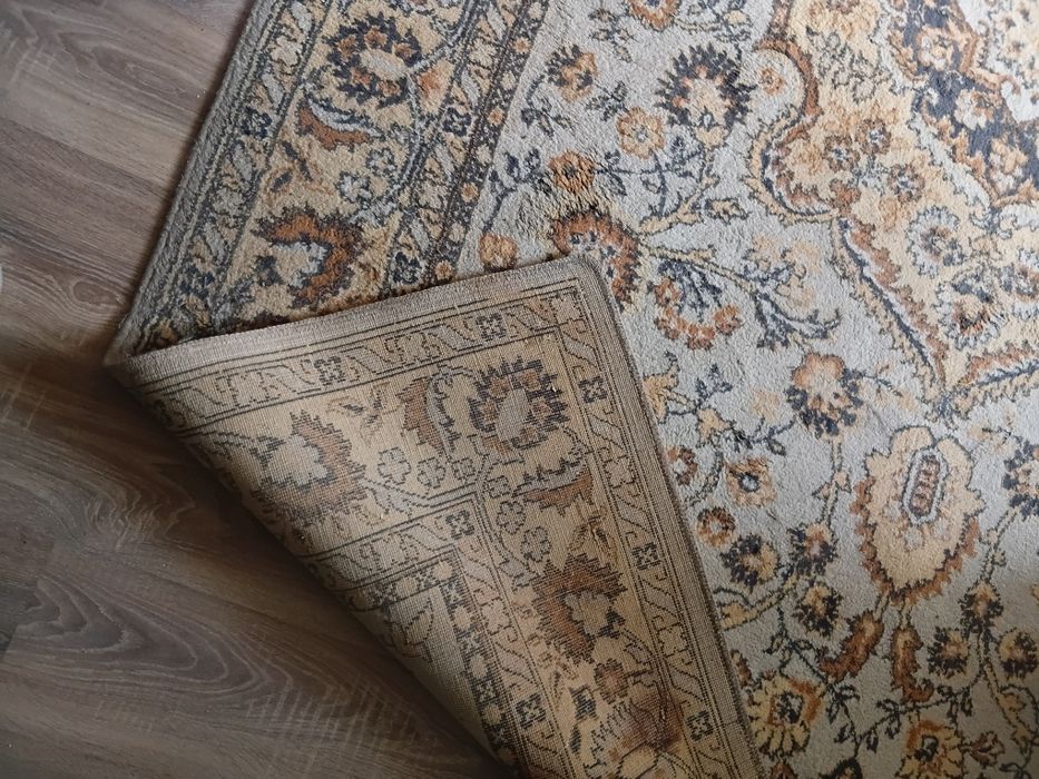 Продам шерстяной ковёр б/у