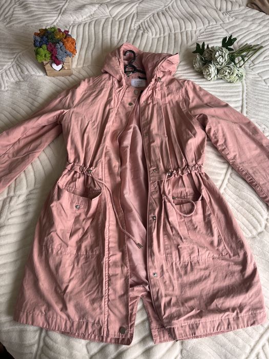 Дамски елеци, блейзери и жилетки