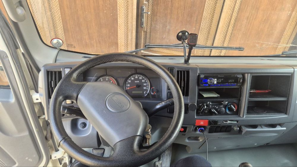 Isuzu CNG N82 2015 sotiladi