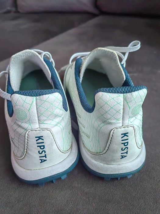 детски футболни обувки