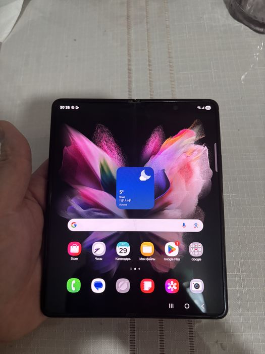 Samsung Galaxy Z Fold 3 (256gb)