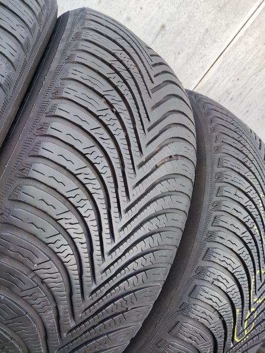 4бр зимни гуми 215/60/16 Michelin Alpin 5 
6.6 mm грайфер
dot21
Добро
