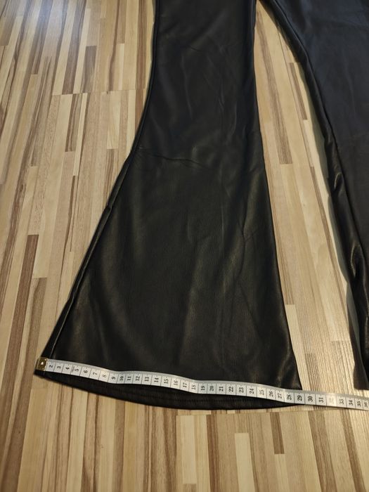 Pantaloni piele sintetica, măsura M