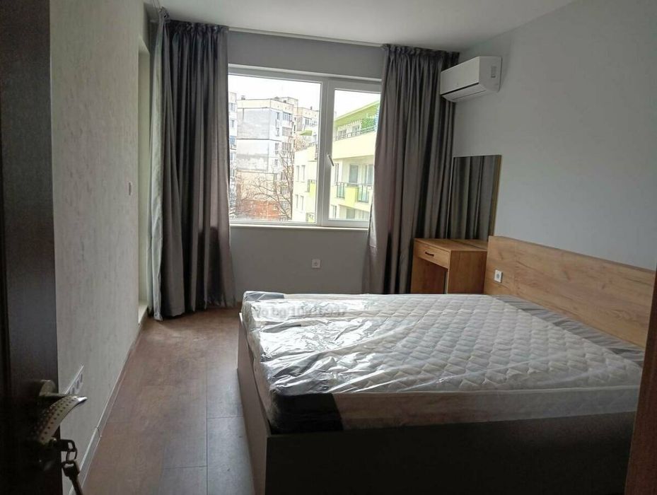 Продава се Двустаен апартамент в Пловдив, Христо Смирненски - 69 кв.м за 1072 €/кв.м - Снимка #3