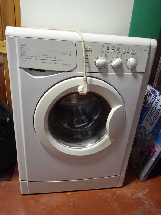 Стиральная машинка indesit