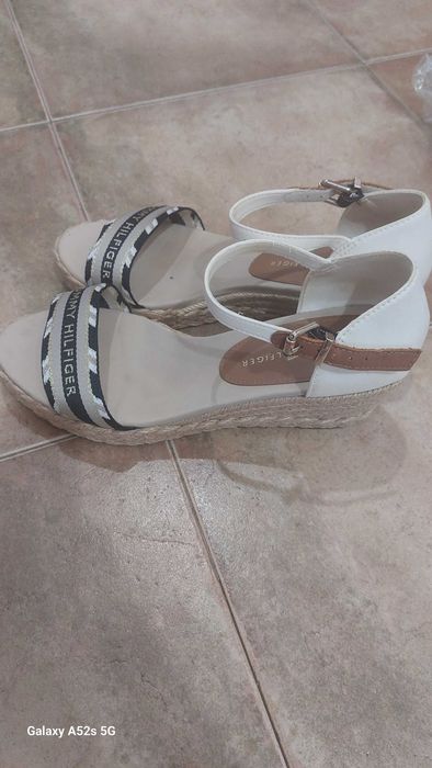 Сандали Tommy Hilfigler