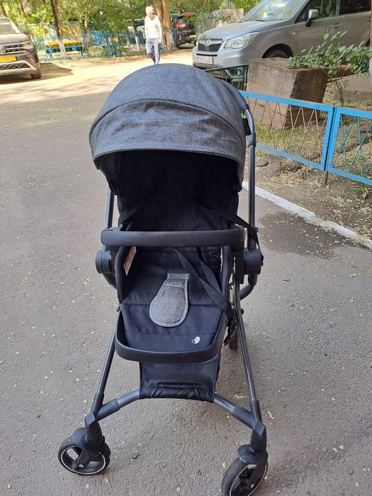 Продам коляску Evenflo