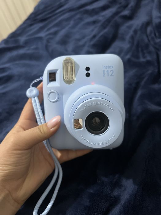 Instax 12 mini фотоопарат