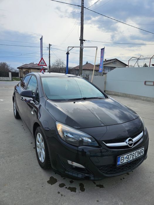 Opel Astra J  de vânzare