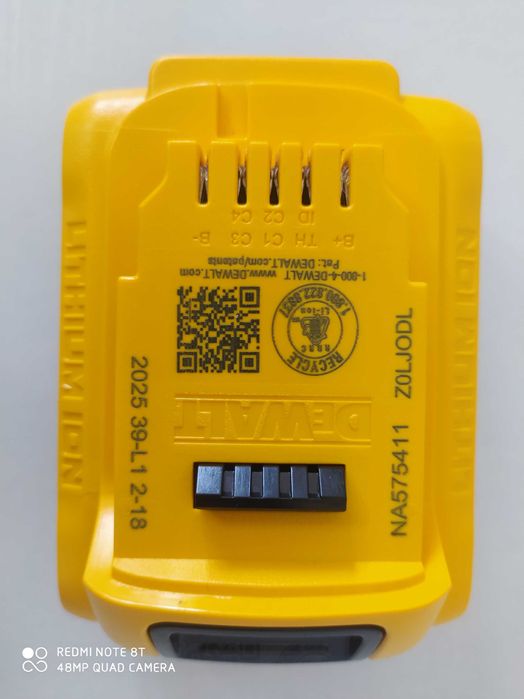 Аккумулятор Dewalt dcb 205