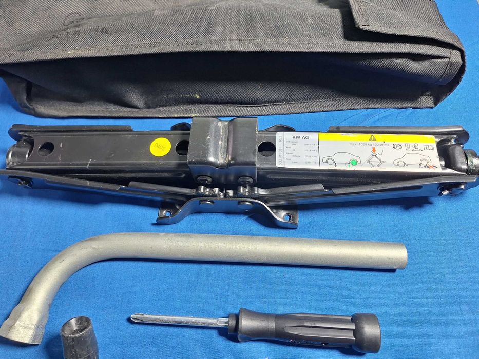 KIT CRIC AUTO OEM VW Golf Audi A3 Skoda Octavia Seat LEON