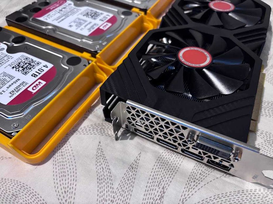 vand hard disk 4TB,placa video XFX Radeon RX 590 FATBOY 8GB ,256 bit