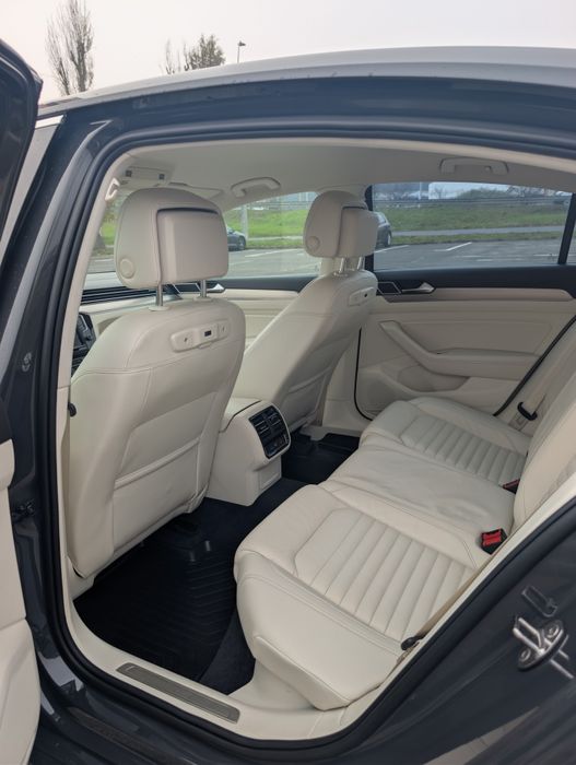 Volkswagen Passat B8 – R-Line Exterior – Piele Vienna – Virtual Cockpi