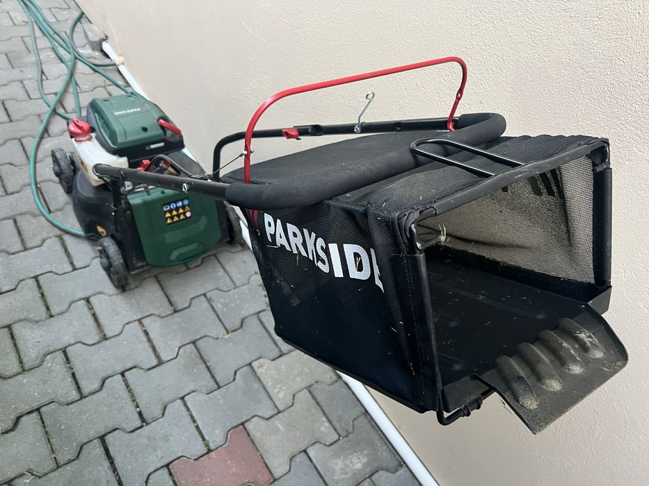 Masiini de tuns gazon cu garantie PARKSIDE