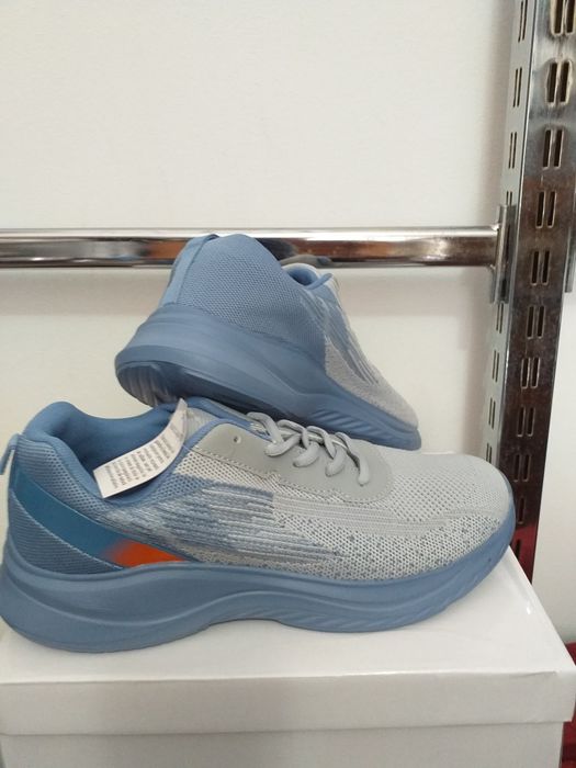 Adidași bărbați cu talpă ușoară