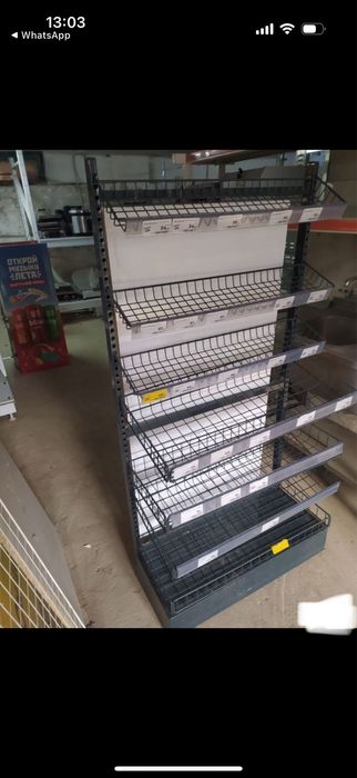 Прикассовый бу сетчатый стеллаж для шоколада