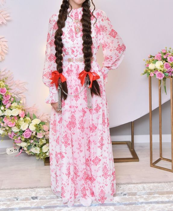 Платье с орнаментом