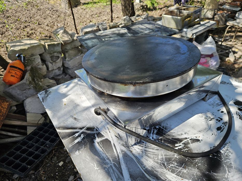 Котлон за Палачинки на Ток ф-40см. Стоманена Плоча гладка  неръждавейка конструкция  монофазна 3kw.